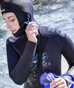 BEUCHAT Combinaison de plongée Alizé cagoule Femme 7 mm